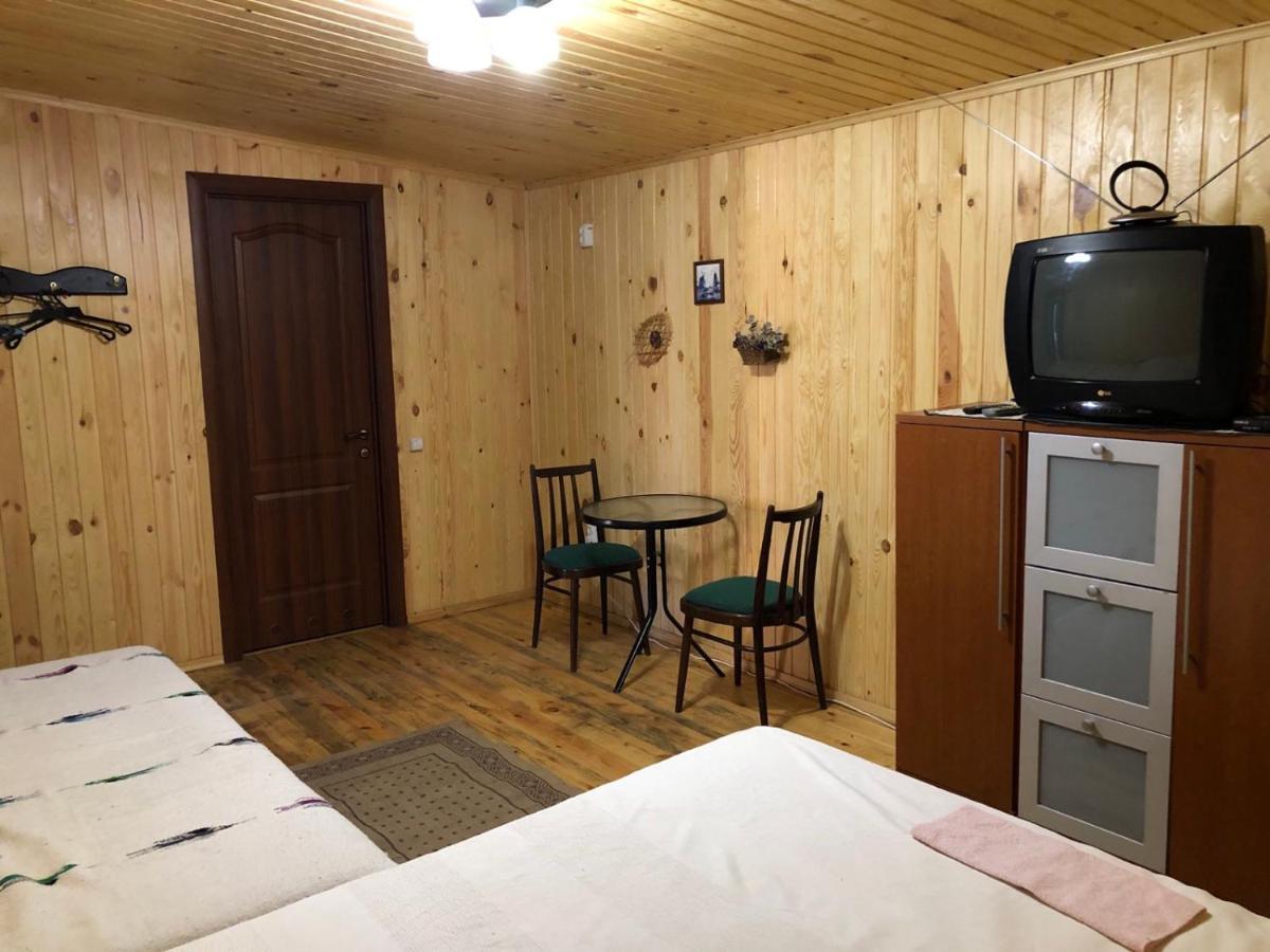 Maison d'hôtes Садиба Орисин Явір Orysyn Yavir à Svityaz' Extérieur photo
