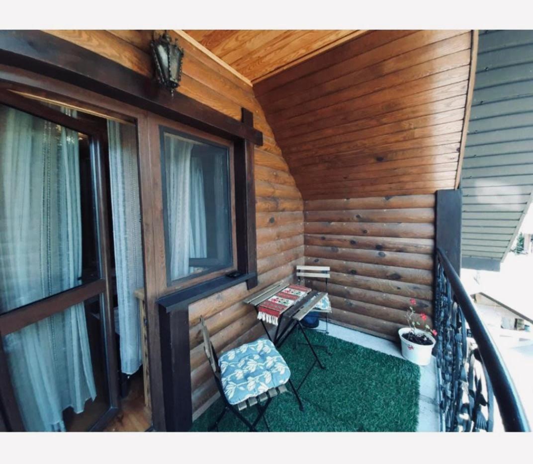 Maison d'hôtes Садиба Орисин Явір Orysyn Yavir à Svityaz' Extérieur photo
